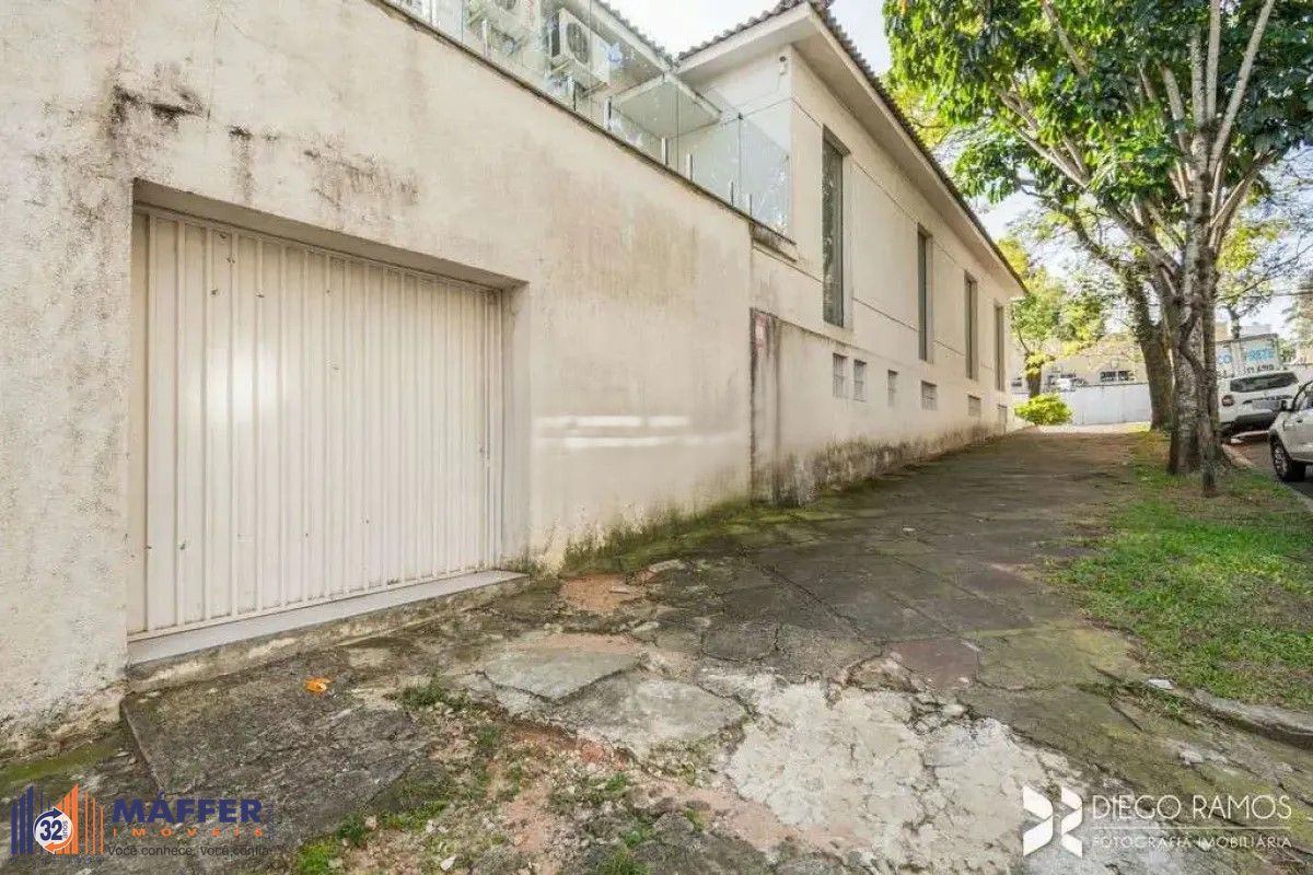 EXCELENTE CASA COMERCIAL RUA MARQUES DO POMBAL