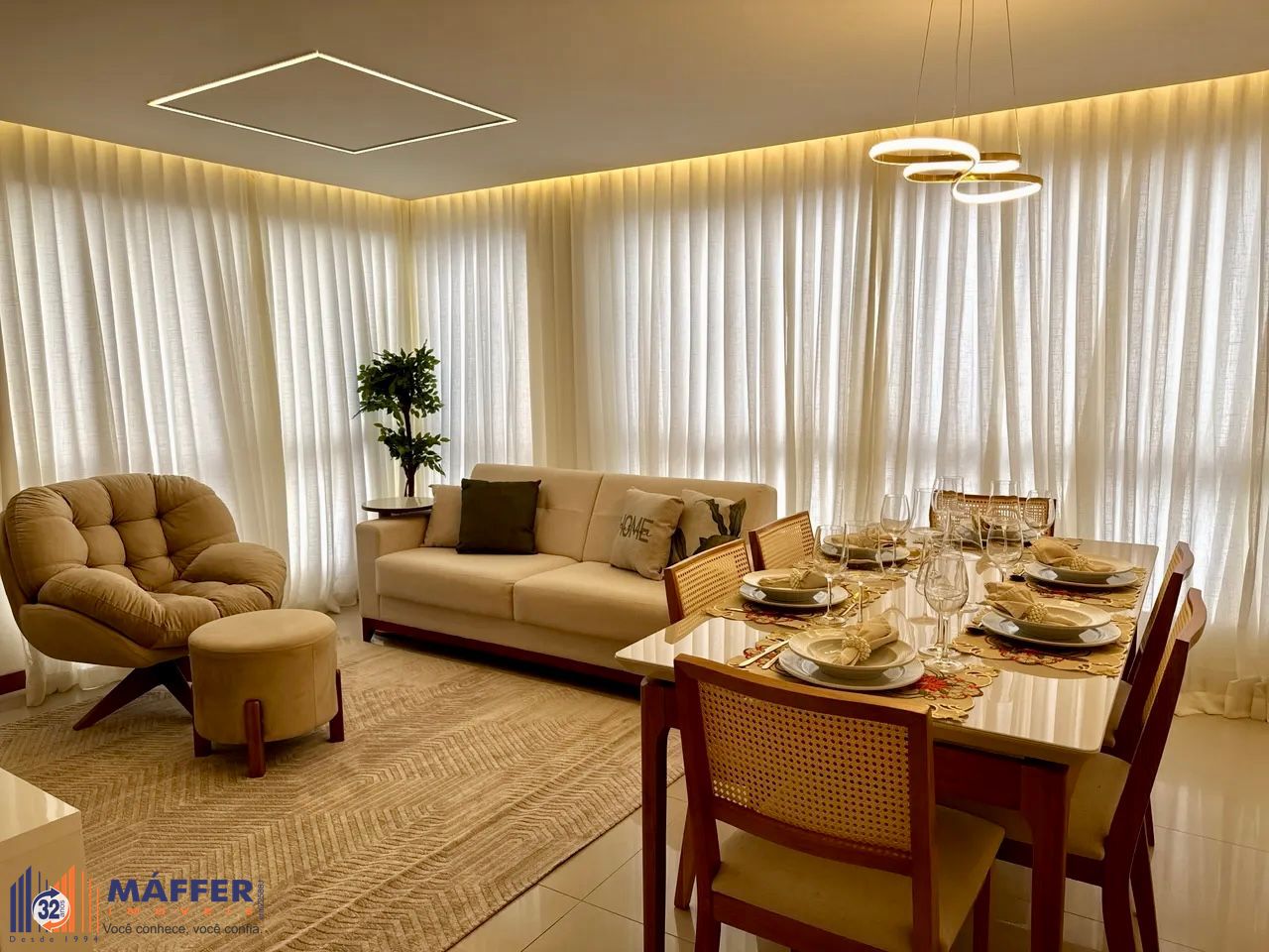Apartamento 2 quartos com 1 vaga escriturada, Piscinas, Capão da Canoa.