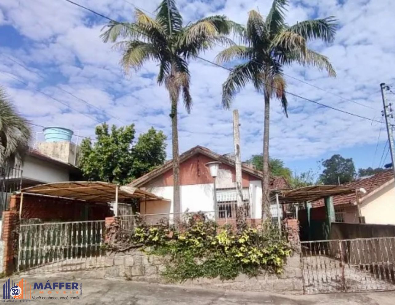 Casa com 3 Quartos e 3 banheiros à Venda, 120 m² por R$ 390.000