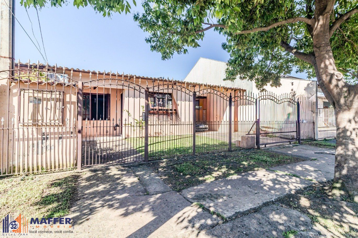 Casa de 81 metros quadrados, 3 dormitórios, 1 uma vaga de garagem em Canoas.