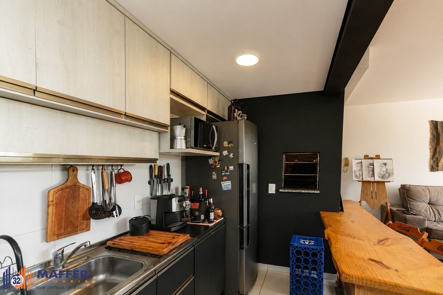 Apartamento de 2 quartos, suíte e 1 vaga de garagem no bairro Tristeza em POA