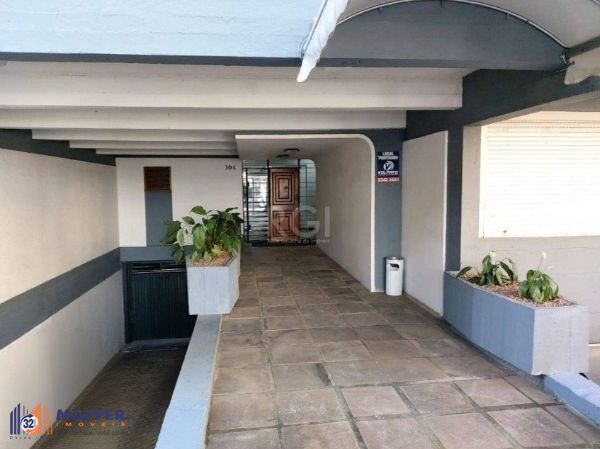 Sala Comercial no bairro Petrópolis DESOCUPADA