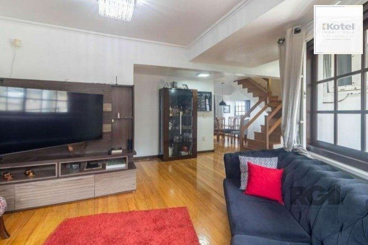 Casa 4 quartos à venda, 264m², Santo Antônio - Porto Alegre