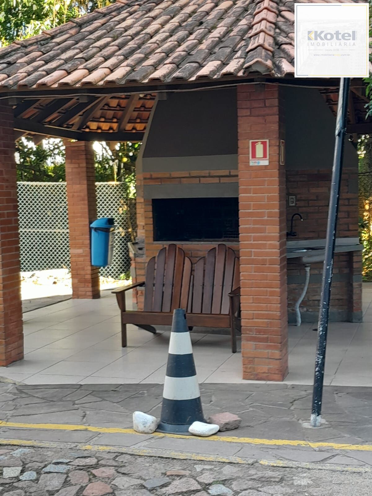 Apartamento dois dormitórios, com duas vagas escrituras ( tipo Box) — foto 4