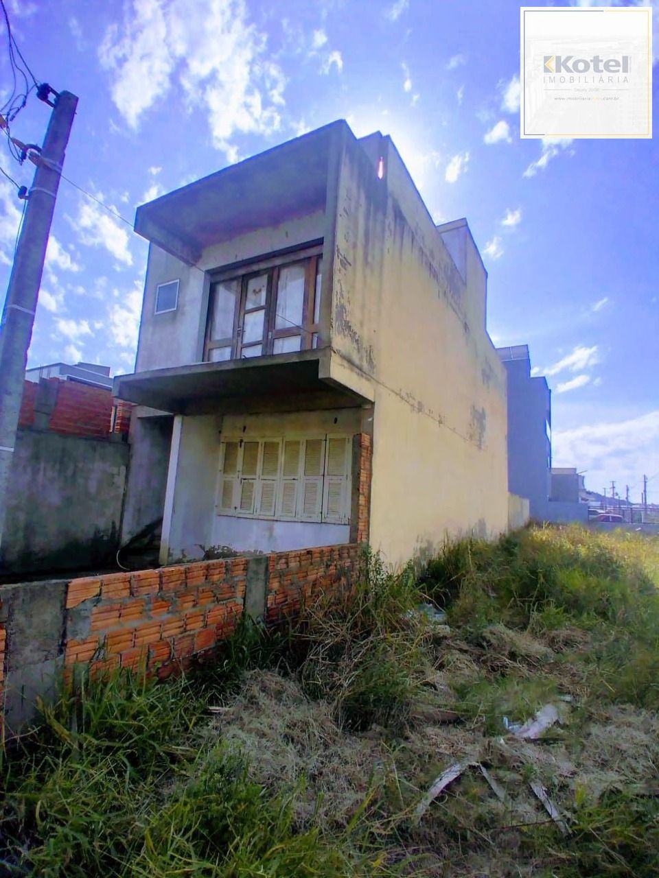 Sobrado no bairro Aberta dos Morros - 3 dormitórios - 1 suíte — foto 2