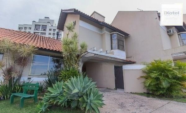 Casa Condominio 3 dormitórios 2 vagas - Jardim Itu Sabará
