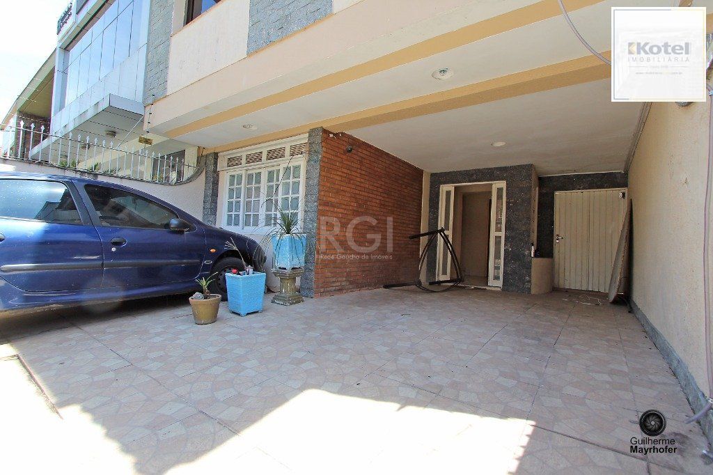 Casa para Venda - 300m², 6 dormitórios, sendo 1 suites, 3 vagas - Menino Deus — foto 2