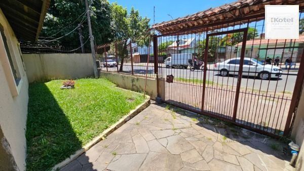 Casa térrea 3 dormitórios + escritório espaço gourmet e piscina terreno 11,00 x 40,00 bairro Camaquã ! — foto 4