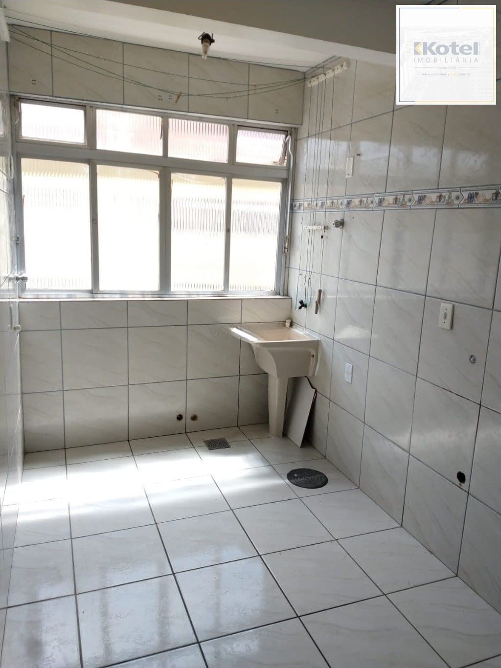 Apartamento de 2 dormitórios à venda em Passo d'Areia, Porto Alegre. — foto 5