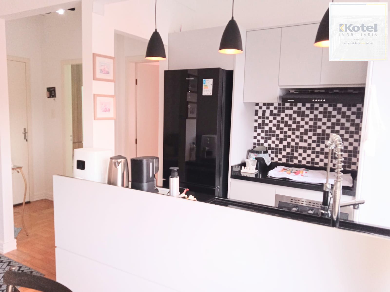 🏢 Apartamento PORTEIRA FECHADA E ANDAR ALTO à venda – centro histórico