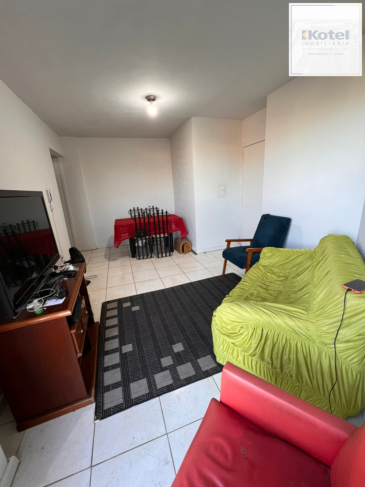 Apartamento com 3 dormitórios, 1 vaga, no bairro Cristal, Porto Alegre, RS — foto 2