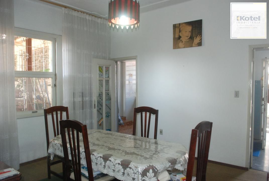 Casa com 4 Quartos e 4 vagas de garagem no Bairro Vila Ipiranga