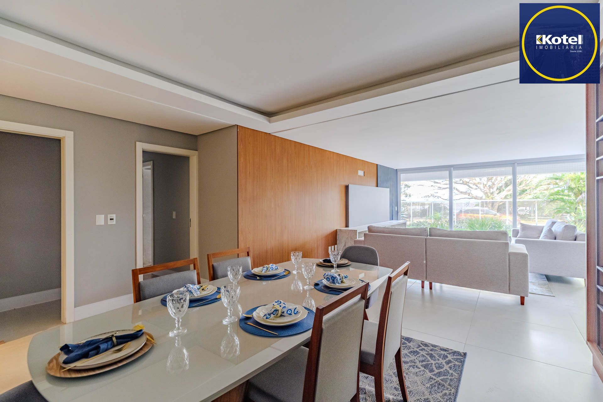 Apartamento - 3 dormitórios, sendo 3 suites, 4 vagas - Vila Assunção