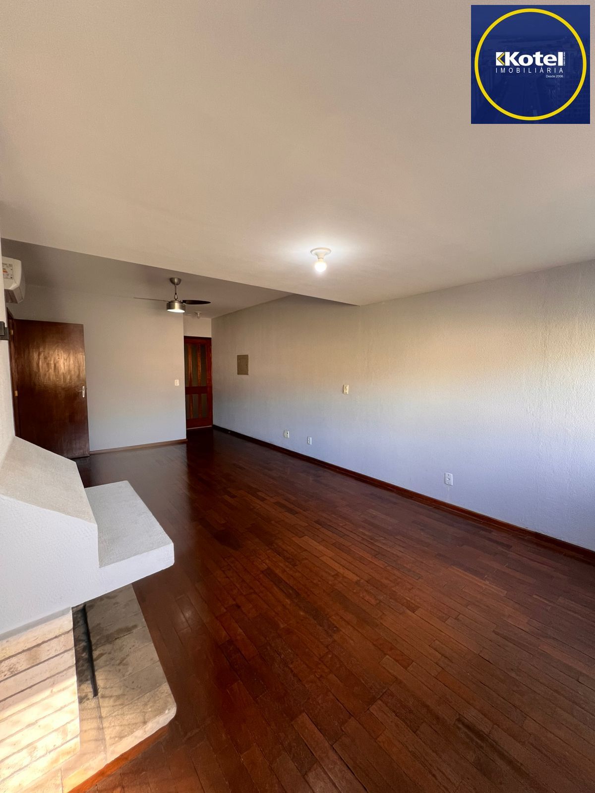 Apartamento com 2 dormitórios,1 vaga, no bairro Cristo Redentor, em Porto Alegre