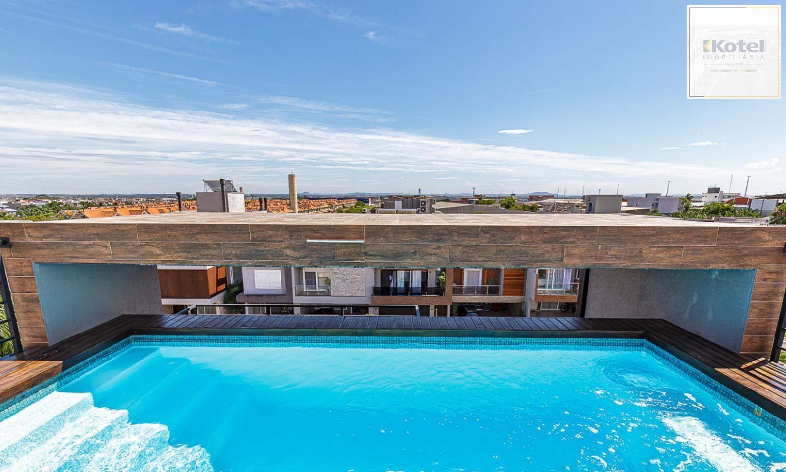 CASA 4 DORMITÓRIOS E TERRAÇO RESERVA ECOVILLE