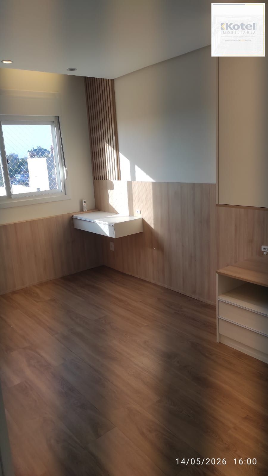 Apartamento a venda / Proximo ao Forúm / 2 Dorm.