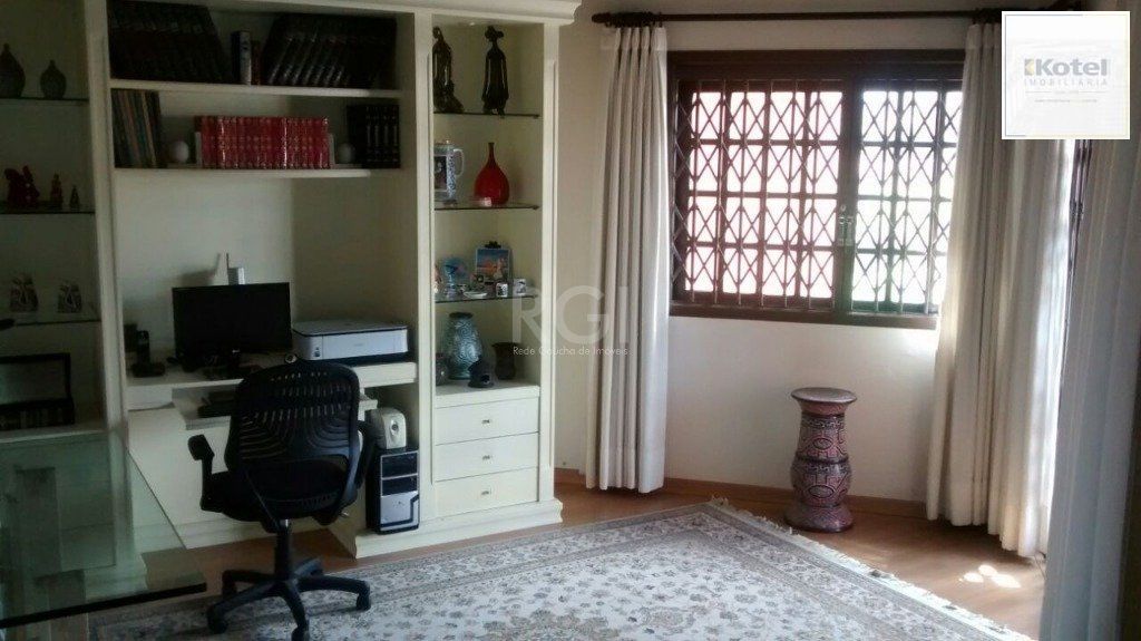 Casa para Venda - 316m², 3 dormitórios, sendo 1 suites, 2 vagas - Cavalhada — foto 2