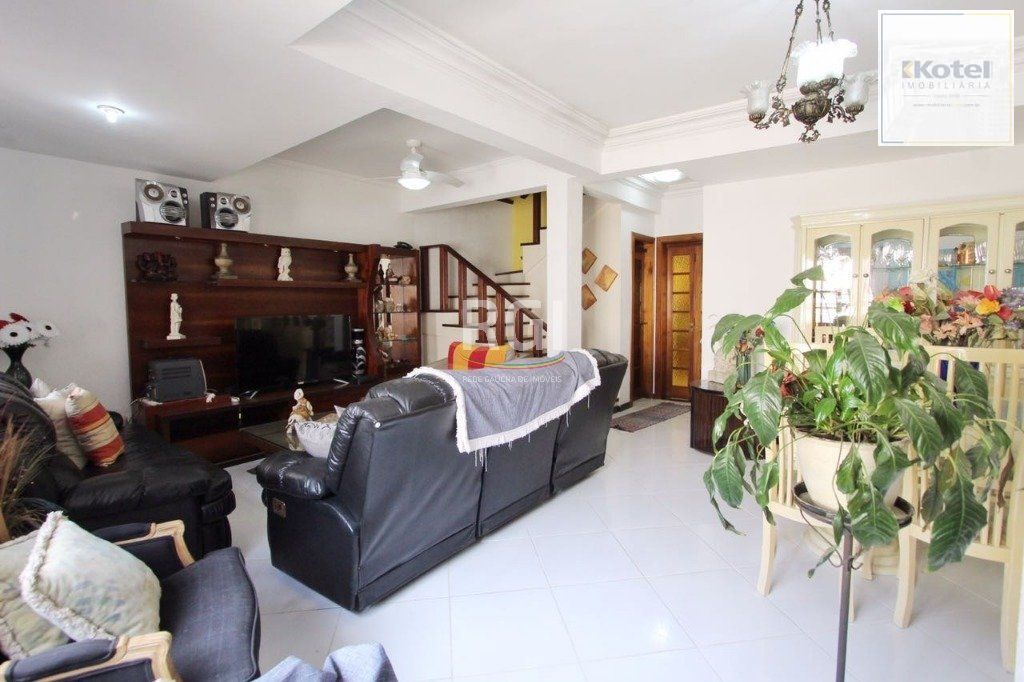 Casa para Venda - 259.5m², 4 dormitórios, sendo 1 suites, 3 vagas - Teresópolis — foto 2
