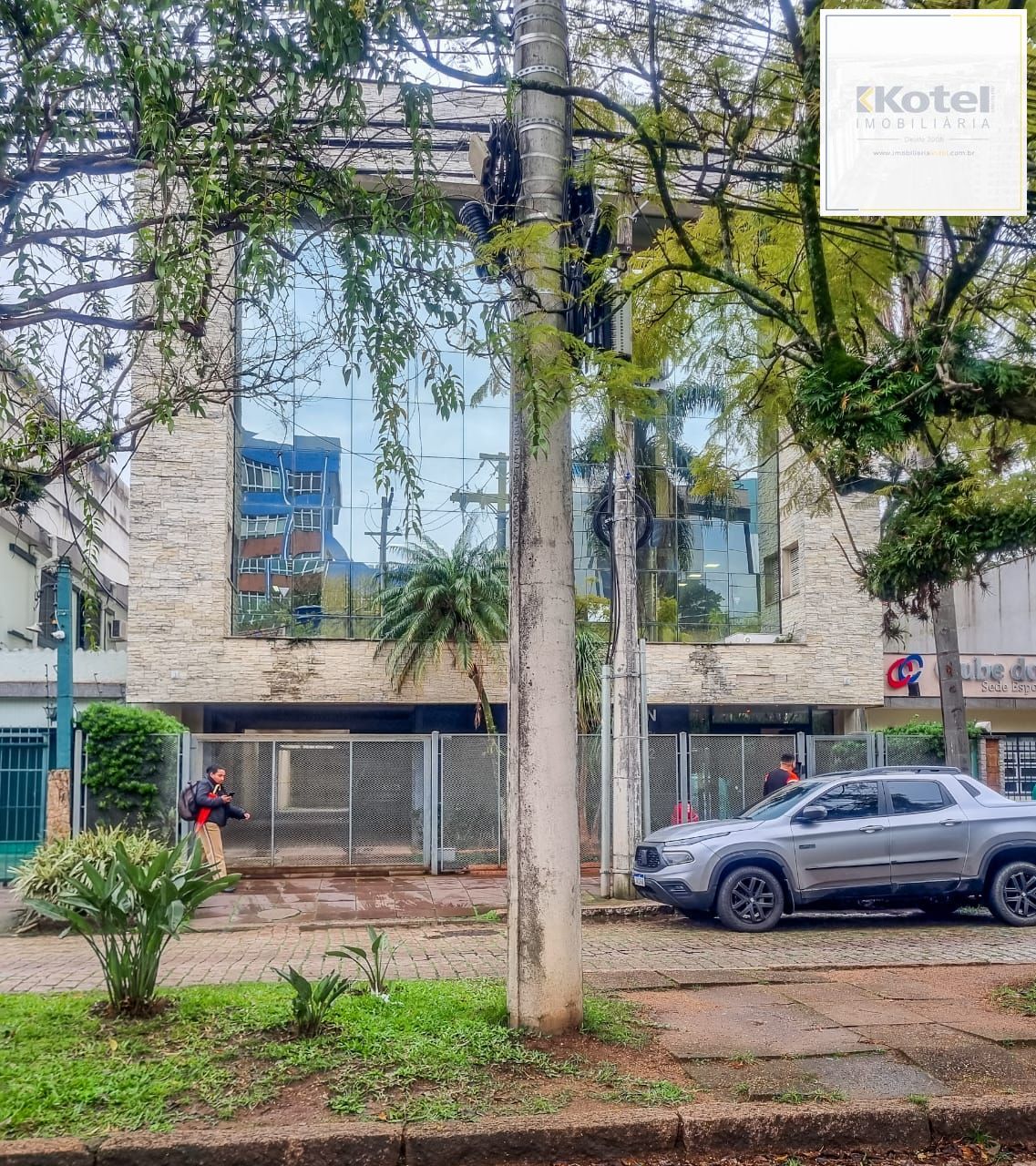 SALA COM VAGA A 200 M DO SHOPPING PRAIA DE BELAS