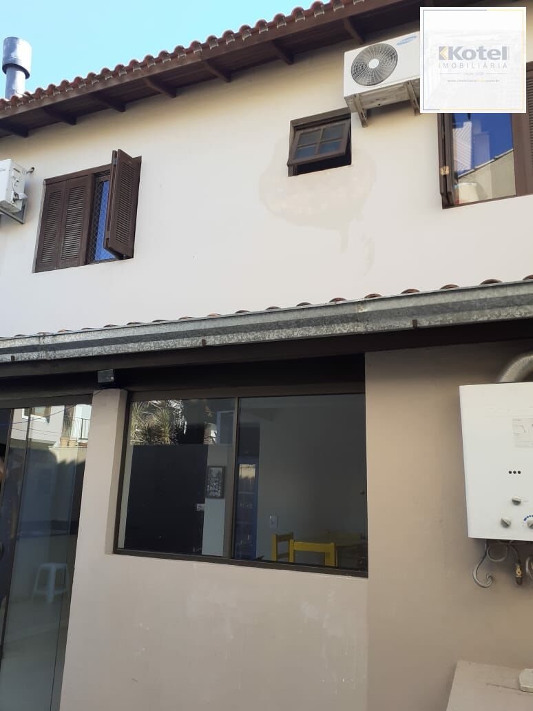 Casa quatro dormitórios ( 1 suíte) garagem ( 2 carros) — foto 2