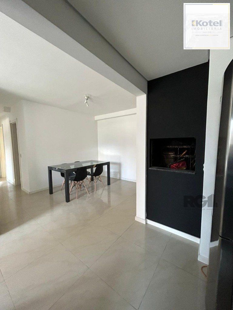 3 quartos (1 suíte), churrasqueira, sacada e 1 vaga. Infra completa.