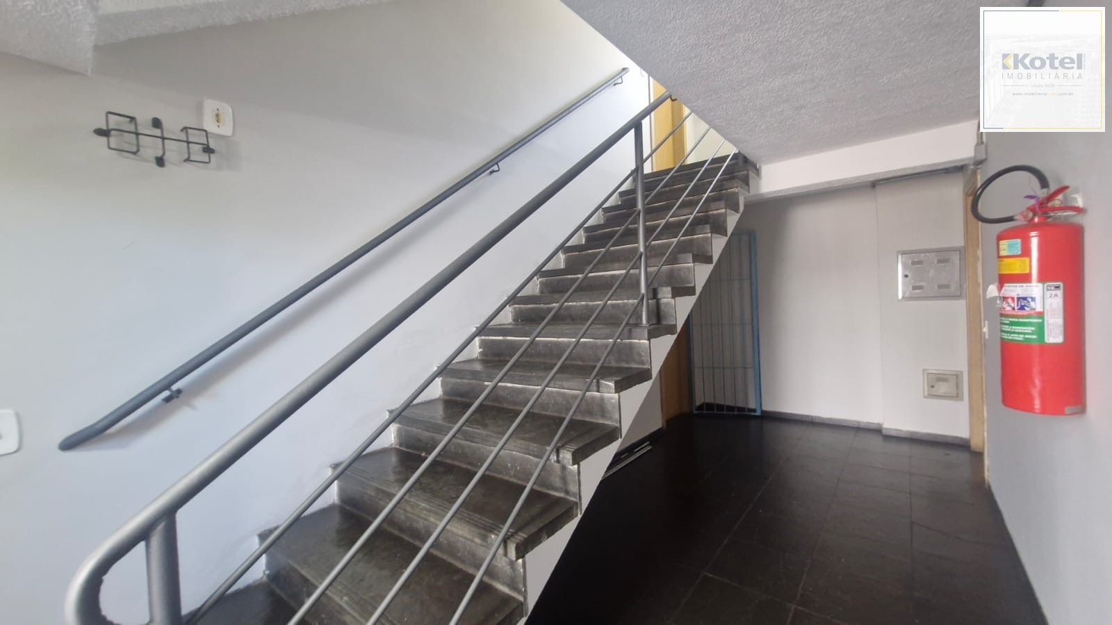 Apartamento  2 quartos com vaga no Bairro Jardim Leopoldina Porto Alegre — foto 3