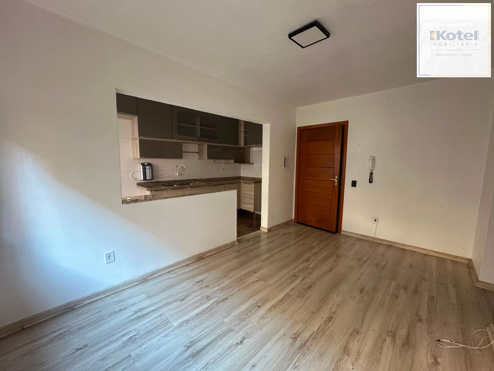 Apartamento 1 dormitório no bairro Jardim do Salso em Porto Alegre para Alugar e Venda — foto 3