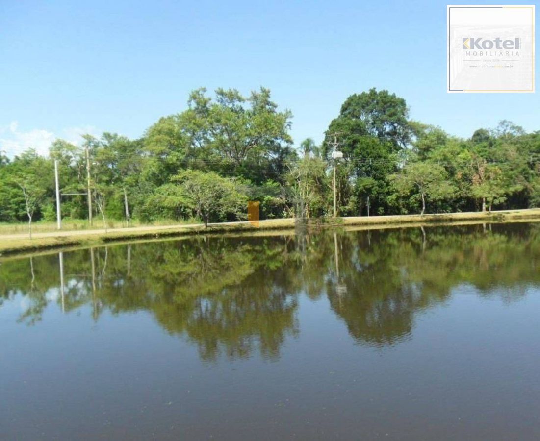Terreno em condomínio fechado com açude, 2467m²