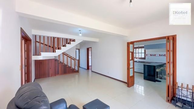 Casa térrea com 3 dormitórios, piscina, espaço gourmet com churrasqueira. — foto 3