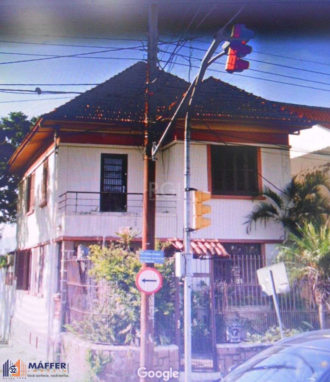 Casa para Venda - 240m², 3 dormitórios, sendo 1 suites, 3 vagas - Medianeira