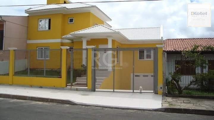 Casa para Venda - 250m², 3 dormitórios, sendo 1 suites, 2 vagas - Vila Nova, Porto Alegre