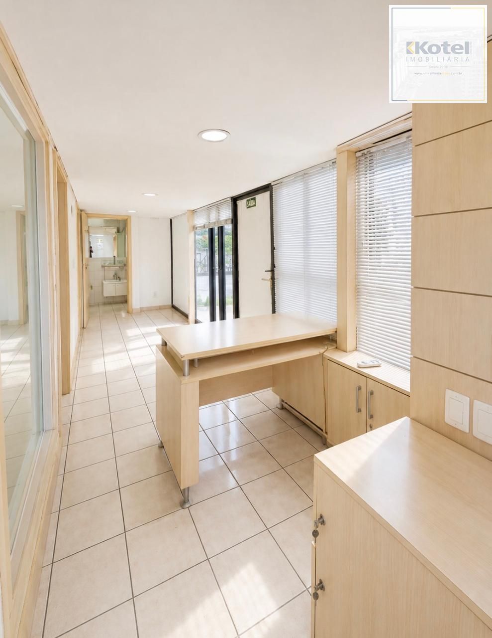 Sala Comercial, 1 sala, à venda, 42 m², Rio Branco - Porto Alegre — foto 2