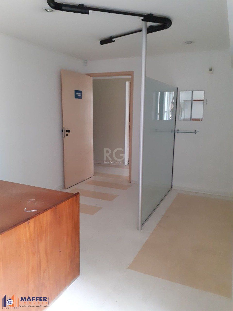 Sala Comercial, à venda, 96 m², Bom Fim - Porto Alegre — foto 2