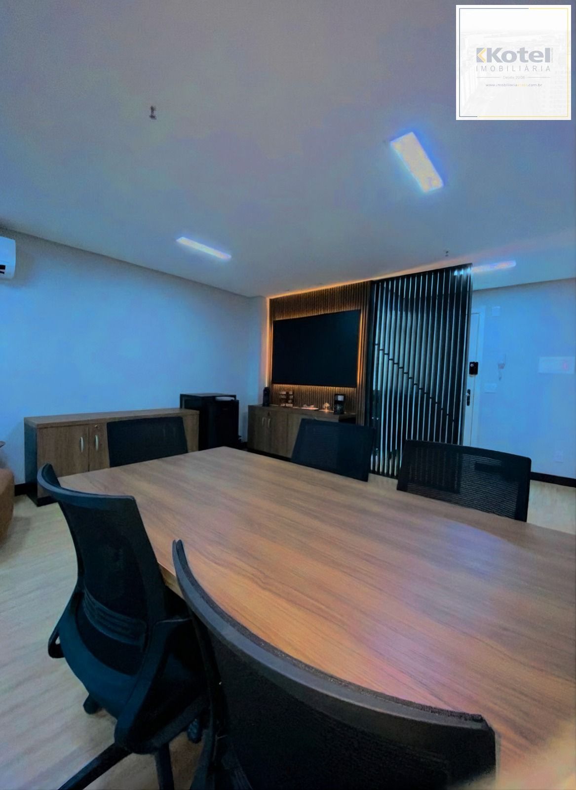 Sala comercial no Hom Lindoia
