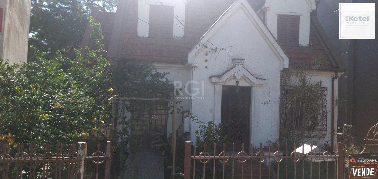 Casa de 4 dormitórios na Av. Teresópolis bairro Teresópolis — foto 2