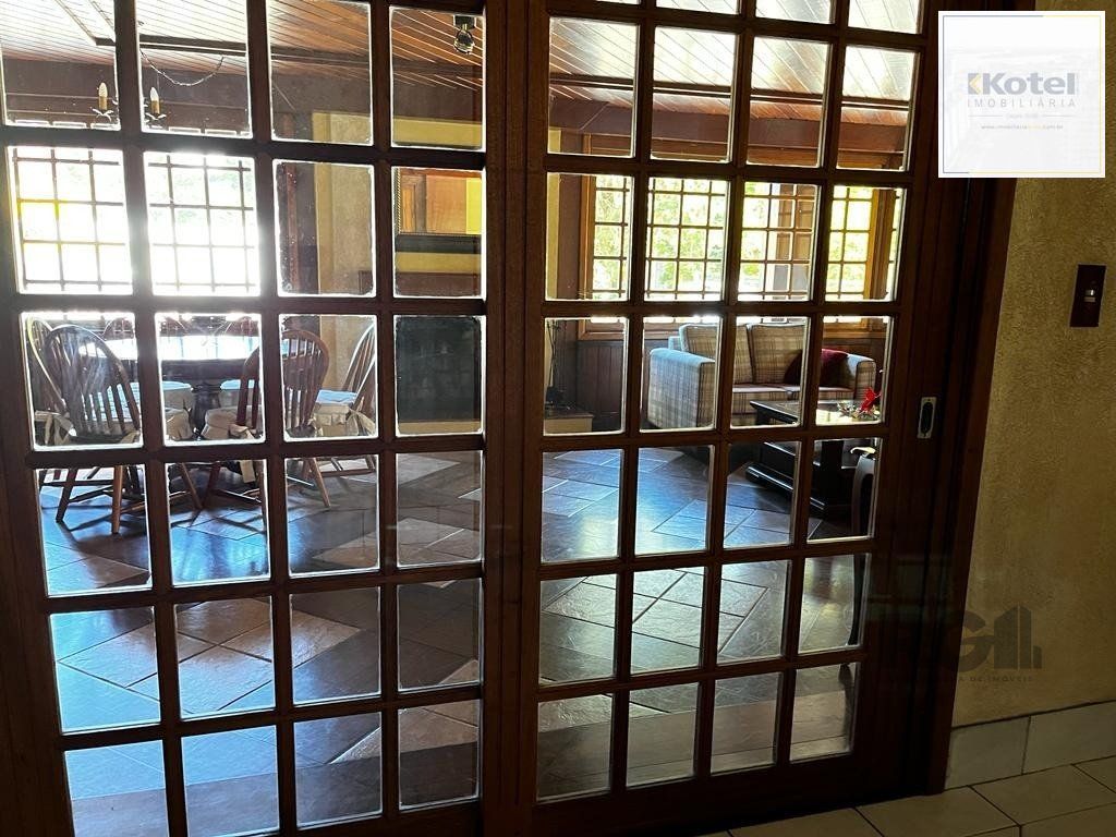 Cobertura duplex com 2 suítes e uma vaga para Comprar em Gramado. — foto 5