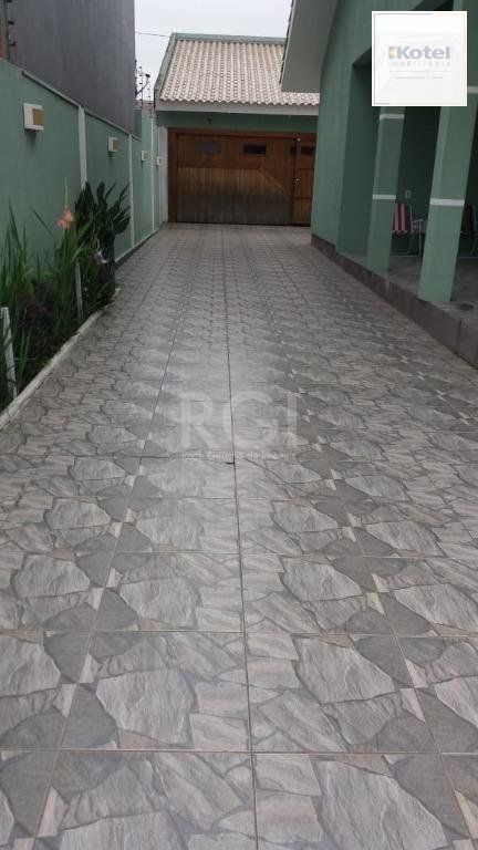 Casa com 3 dormitórios à venda, 230,11 m² por R$ 900.000,00 - Igara III - Canoas/RS