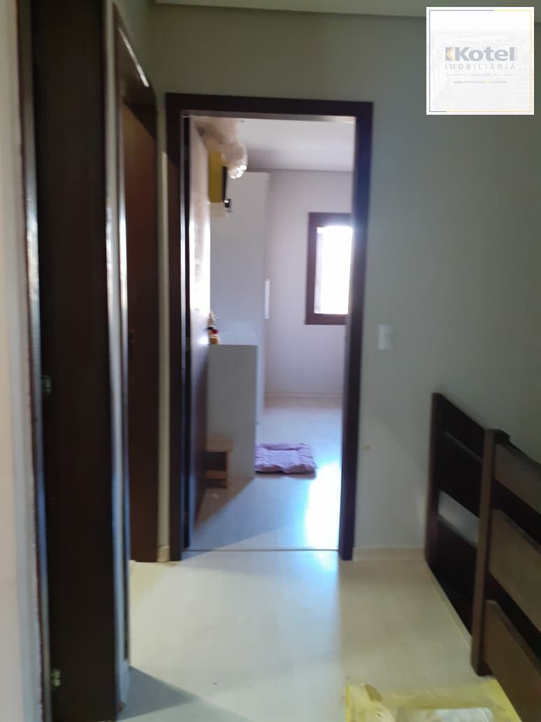 Casa quatro dormitórios ( 1 suíte) garagem ( 2 carros) — foto 3