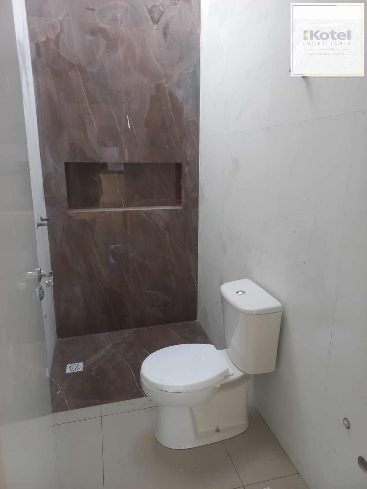 Casa nova térrea 2 dormitórios com suíte e pátio - em construção. — foto 5