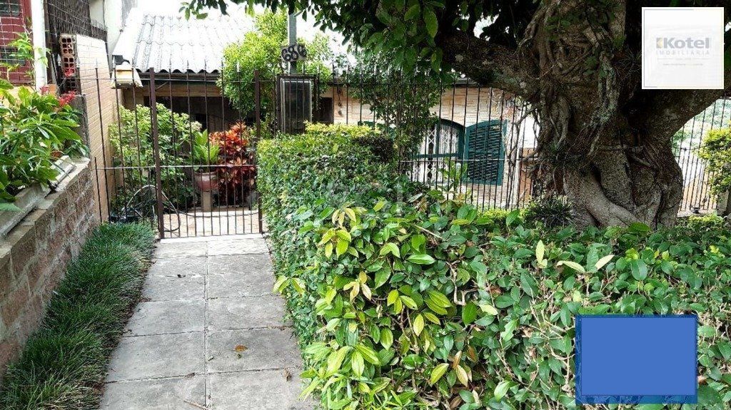 Casa para Venda - 200m², 3 dormitórios, 1 vaga - Jardim Carvalho