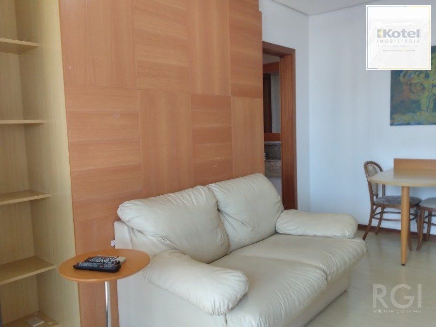 VENDO APARTAMENTO UM DORMITORIO BOM FIM ELEVADOR  1 VAGA — foto 4