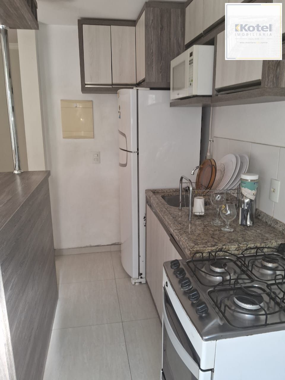 Apartamento de 2 dormitórios, semi mobiliado, com excelente infraestrutura! — foto 4