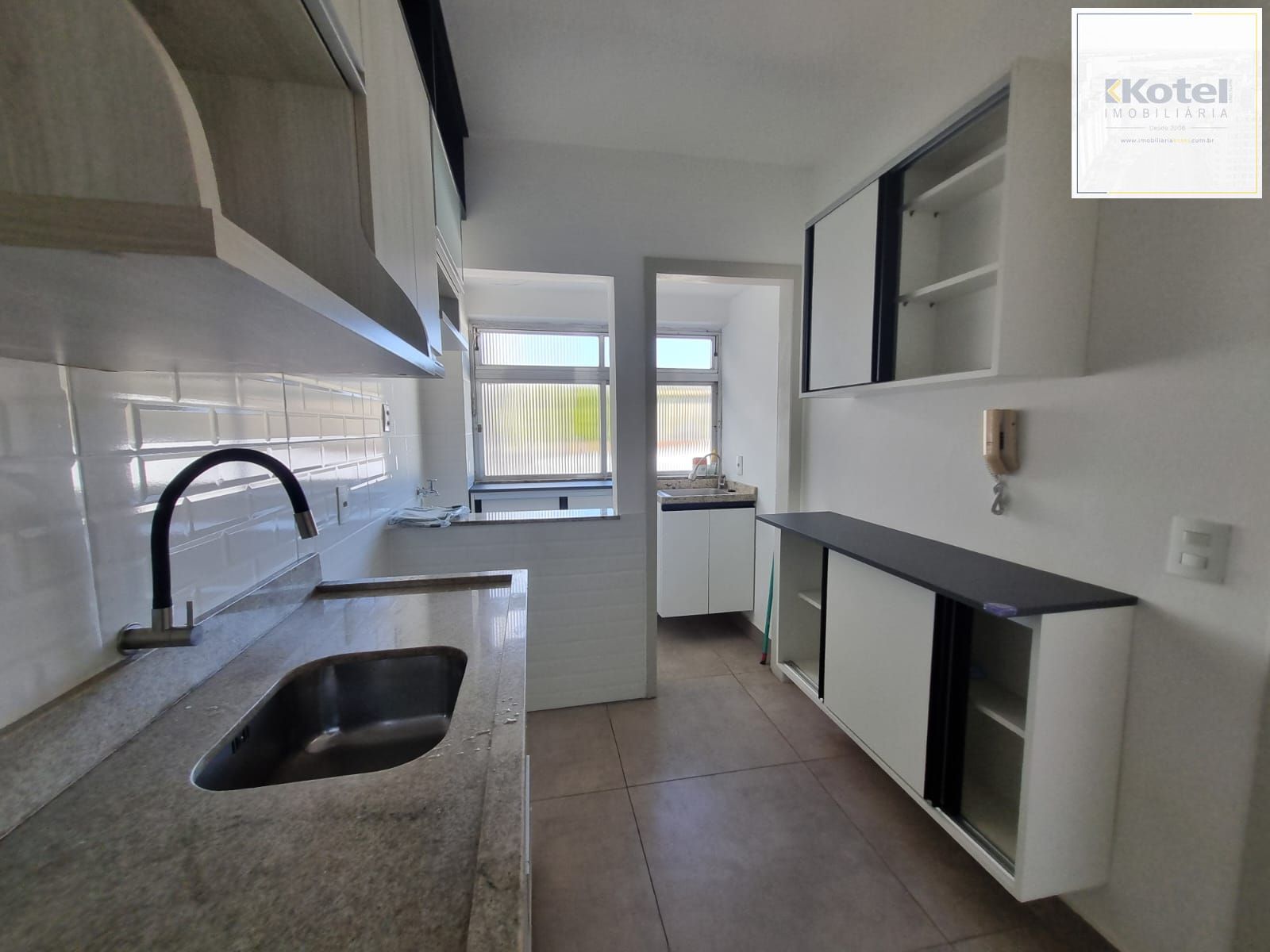 Apartamento de 2 dormitórios no bairro Partenon. — foto 4