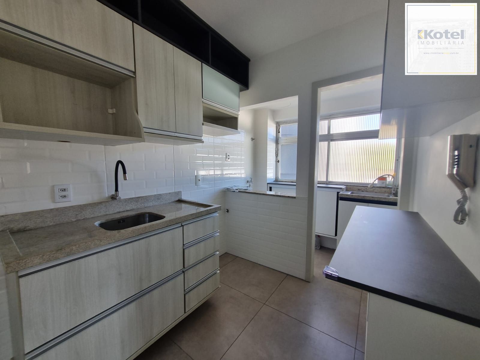 Apartamento de 2 dormitórios no bairro Partenon. — foto 5