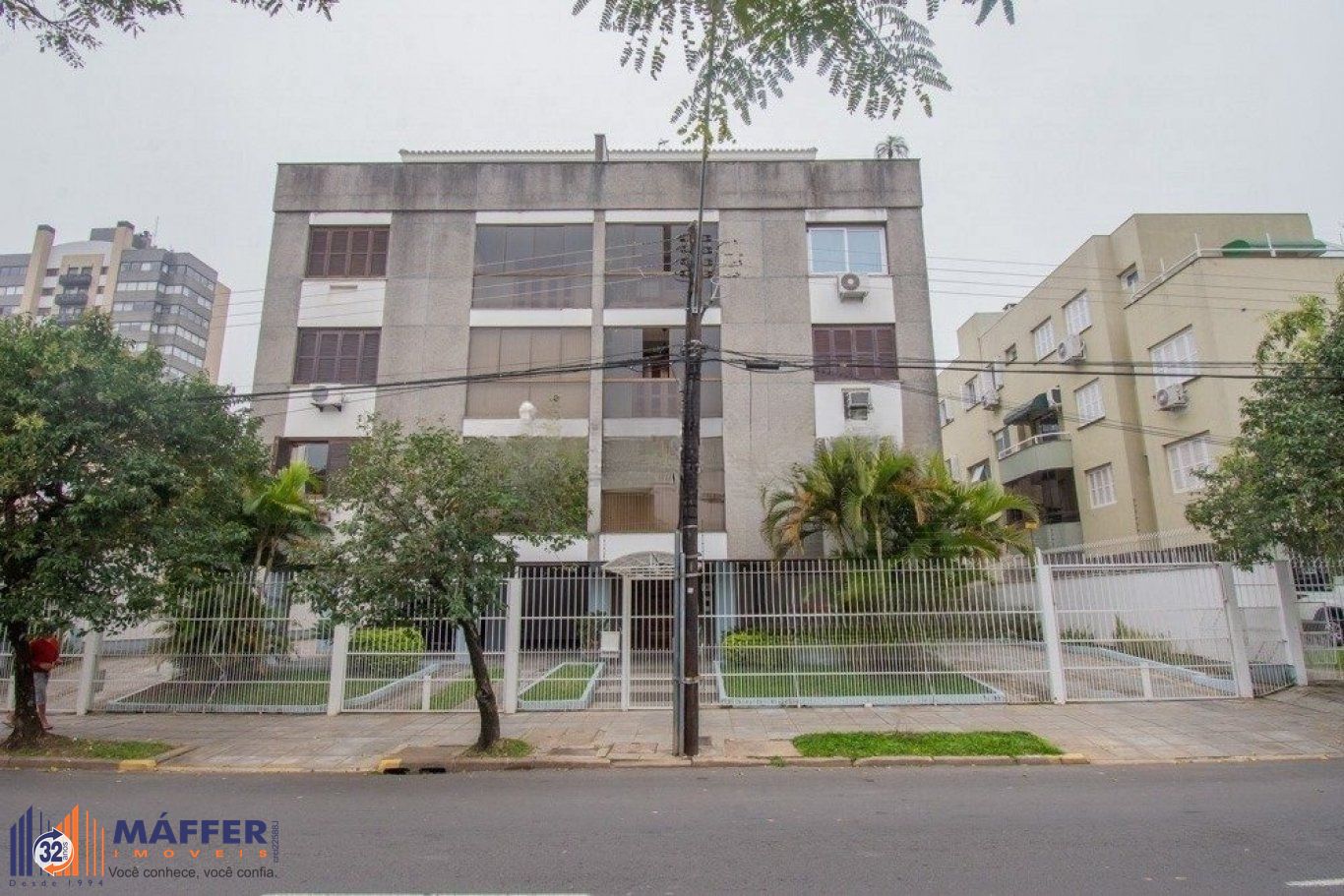 Cobertura de 2 dormitórios e 2 vagas bairro Jardim Planalto