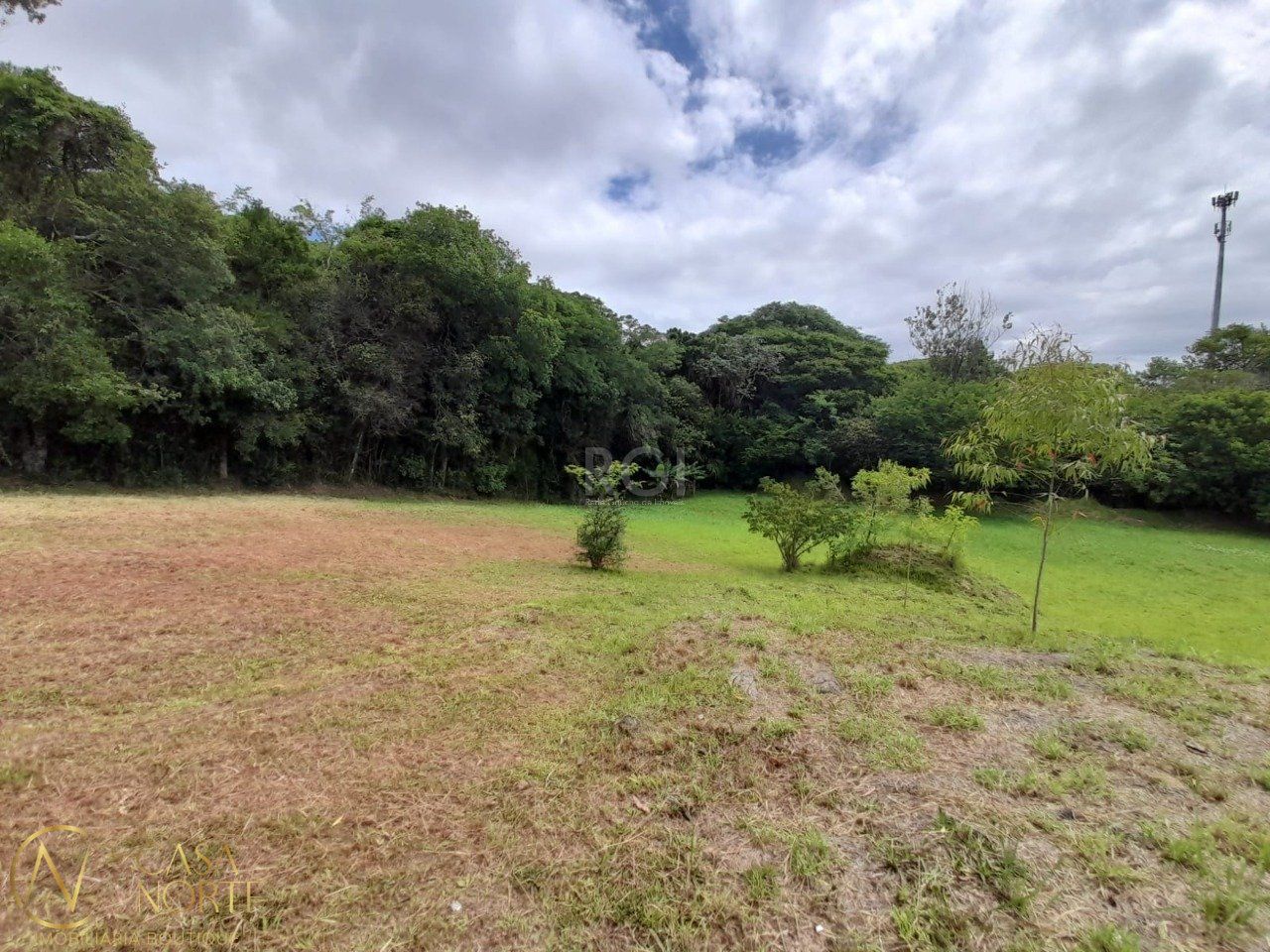 Terreno à venda  com 290m², Rua Antônio Ávila Nunes no bairro Vila Nova em Porto Alegre