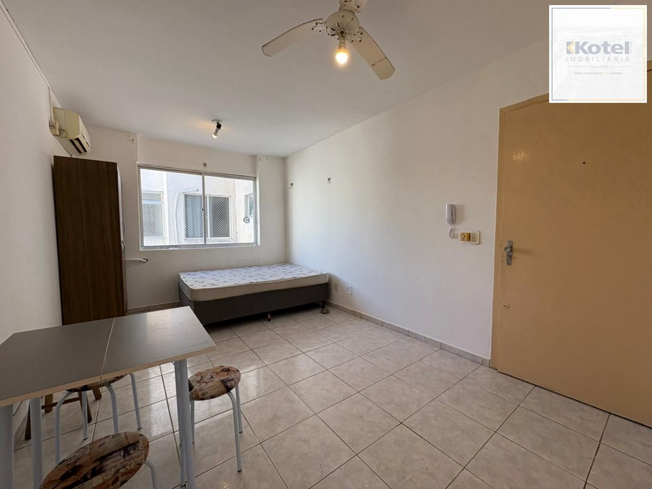 Kitnet, à venda, 25 m², Centro Histórico - Porto Alegre — foto 3