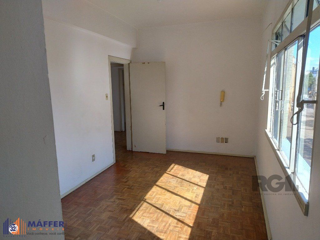 Apartamento 1 quartos à venda, 34m², Floresta - Porto Alegre