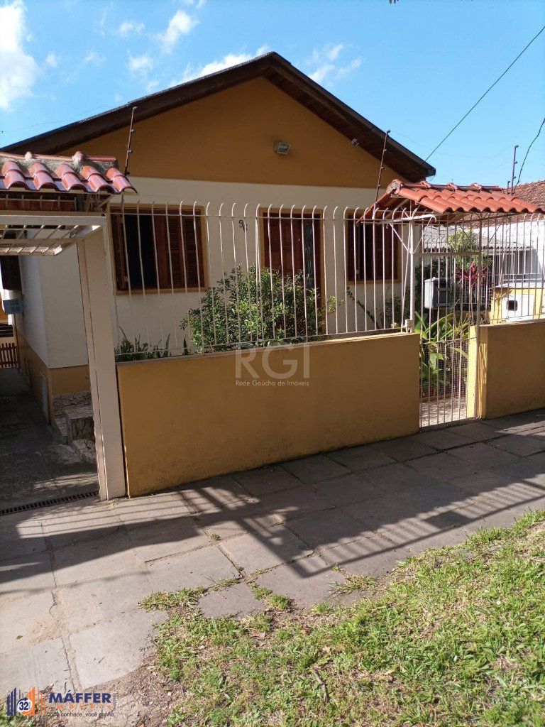 Casa para Venda - 200m², 4 dormitórios, 2 vagas - Vila Ipiranga