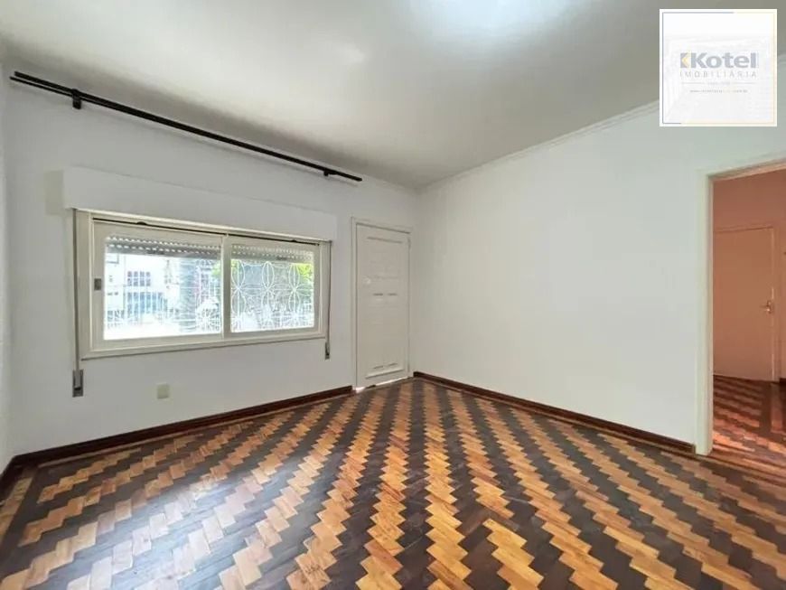 Casa para venda no bairro Medianeira | 3 dormitórios | Pátio amplo | Espaço gourmet | 298m² | Porto Alegre — foto 3